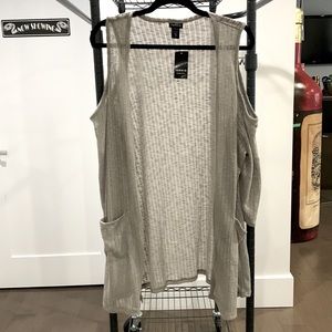Torrid, grey sweater with arm cutouts in the sleeve, size:3X